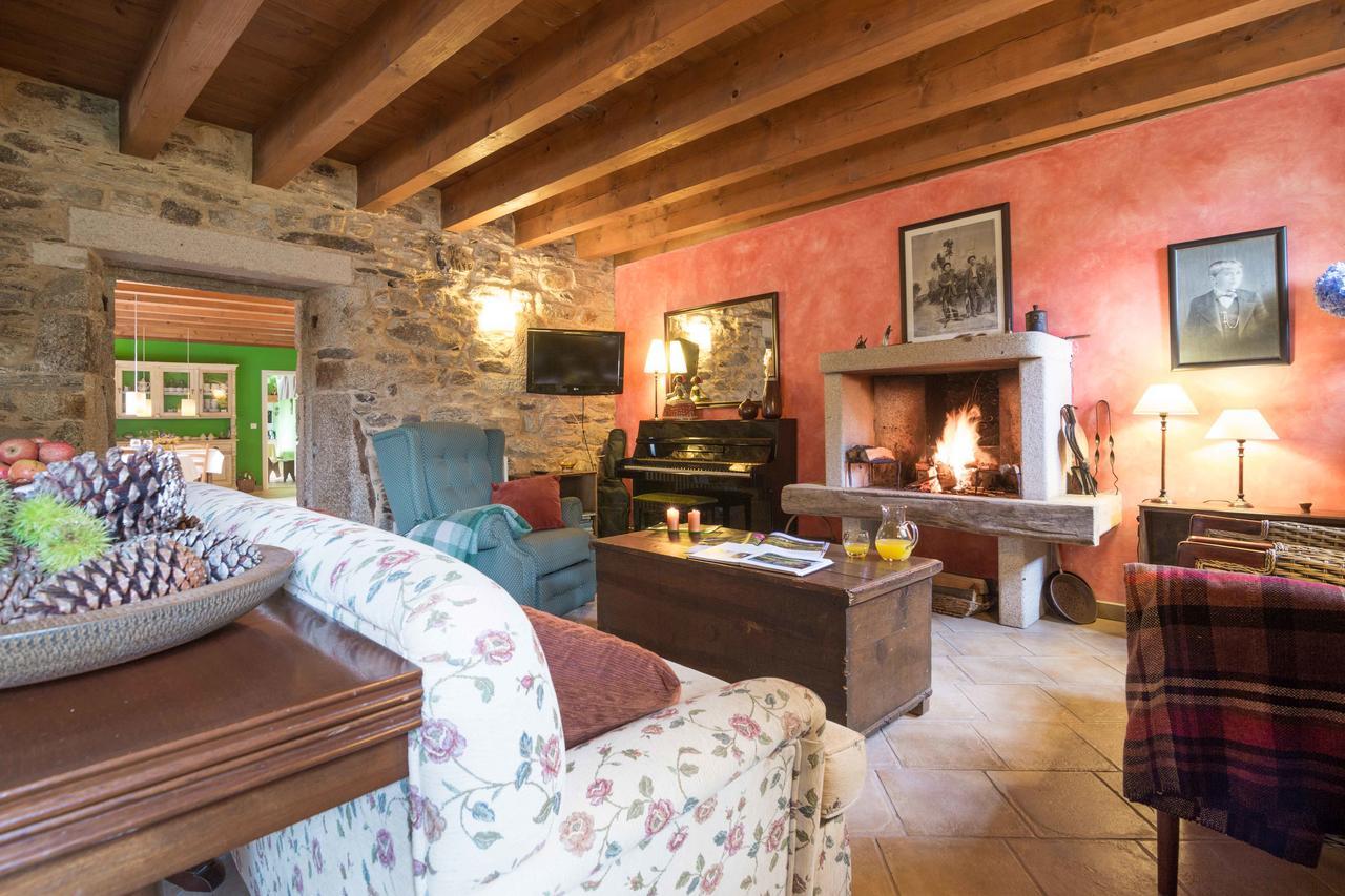 Casa Rural Grana Da Acea Monfero Екстериор снимка